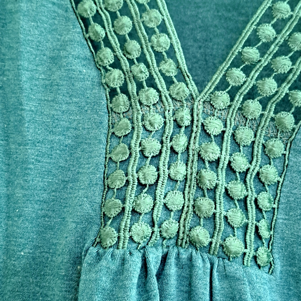NWT Chic Jade Green Sleeveless Boho Tank Top
